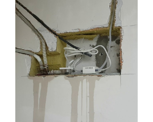 Штробление стены под нишу для дренажной помпы Bosch 150х70 мм. (Бетон)